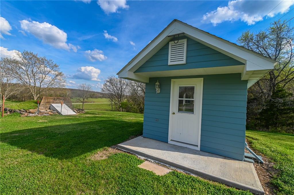 5855 Southeast 981 Pvt Road Collins, MO 64738 - Photo 35 of 79