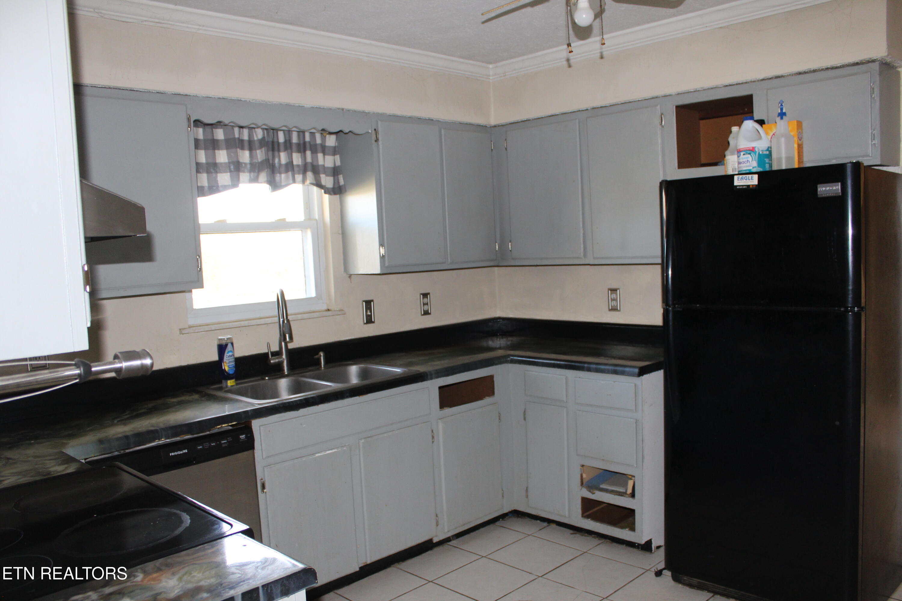 412 Jane Way Lane Jacksboro, TN 37757 - Photo 13 of 22 IMG_7287