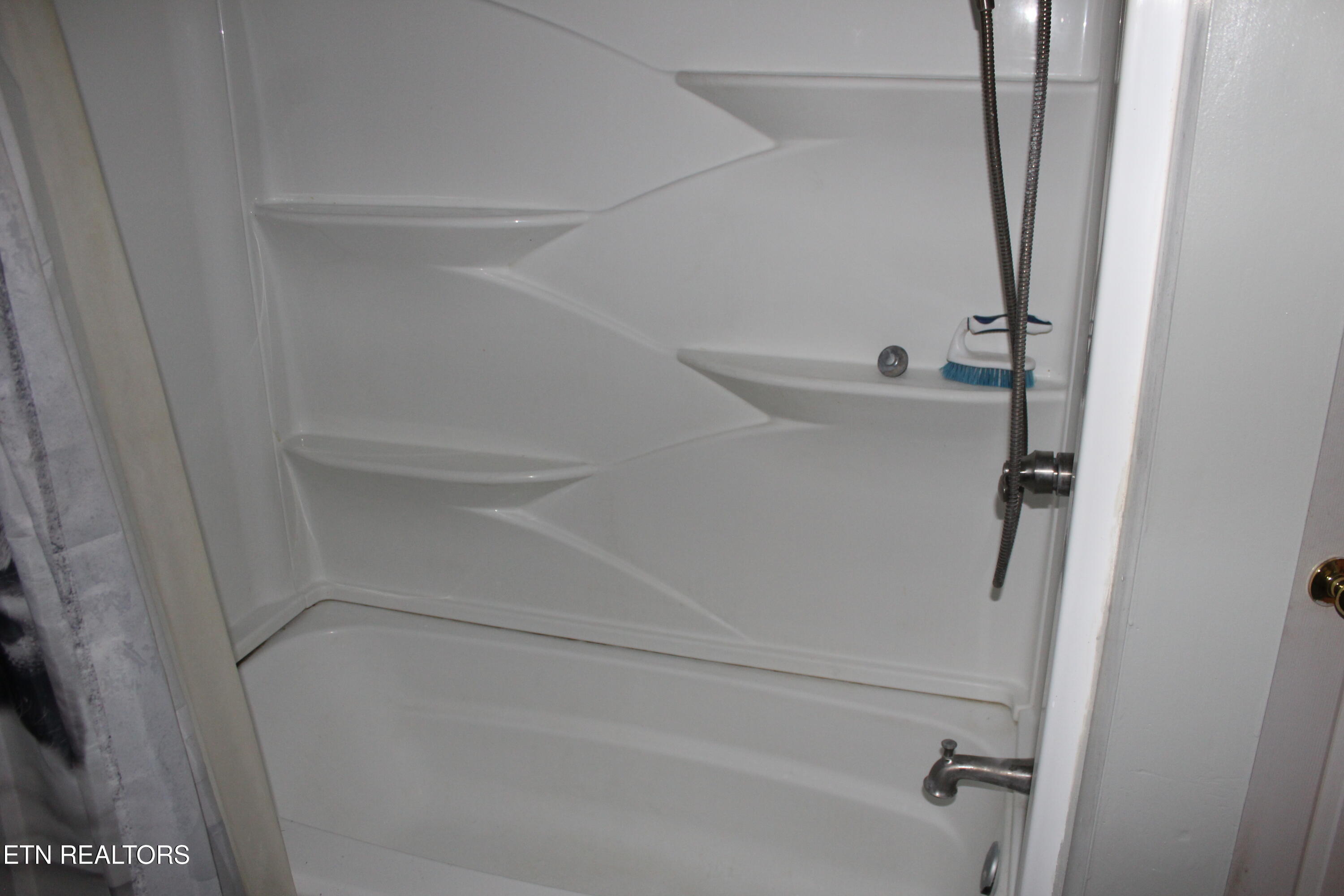 412 Jane Way Lane Jacksboro, TN 37757 - Photo 17 of 22 IMG_7291