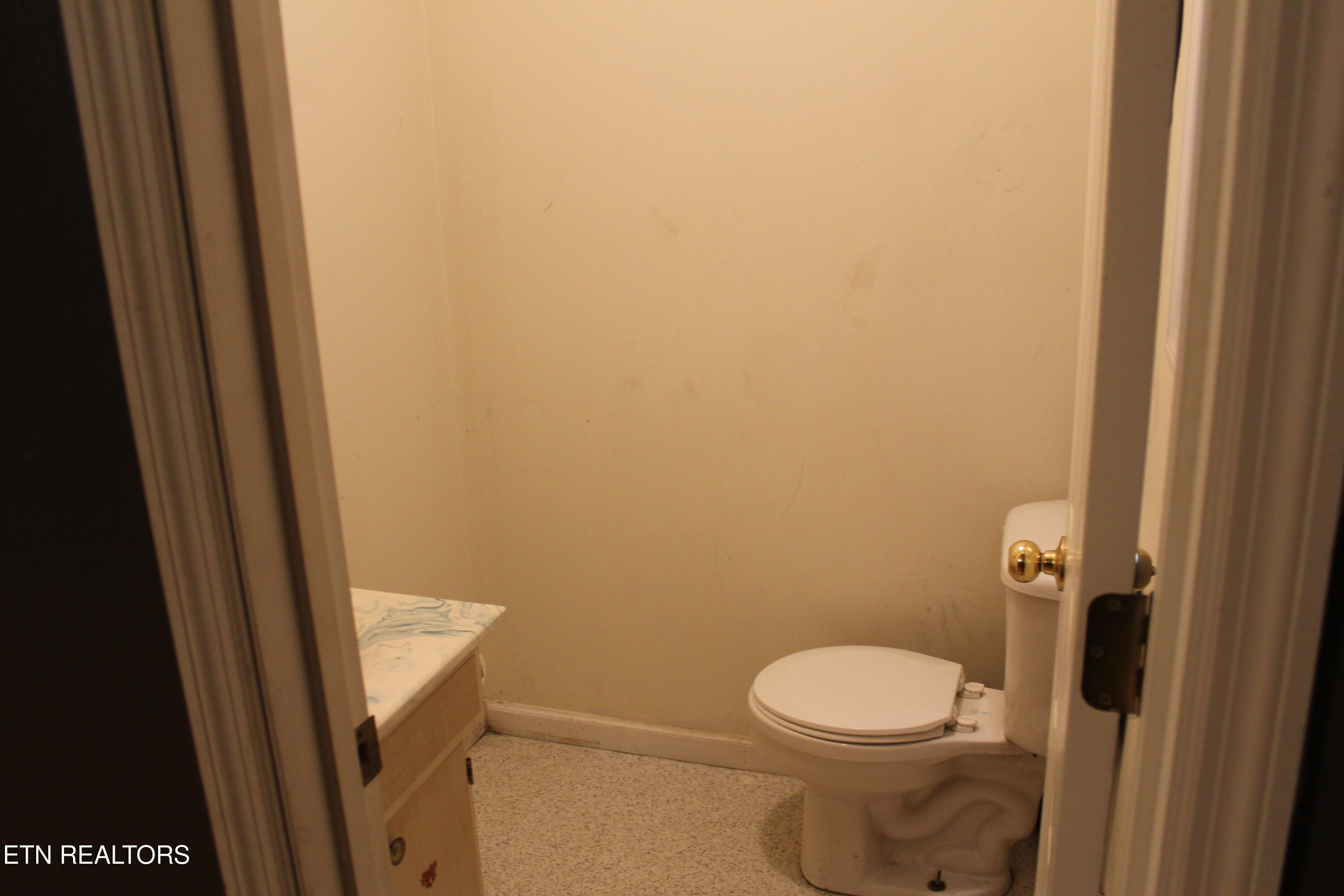 412 Jane Way Lane Jacksboro, TN 37757 - Photo 19 of 22 IMG_7293