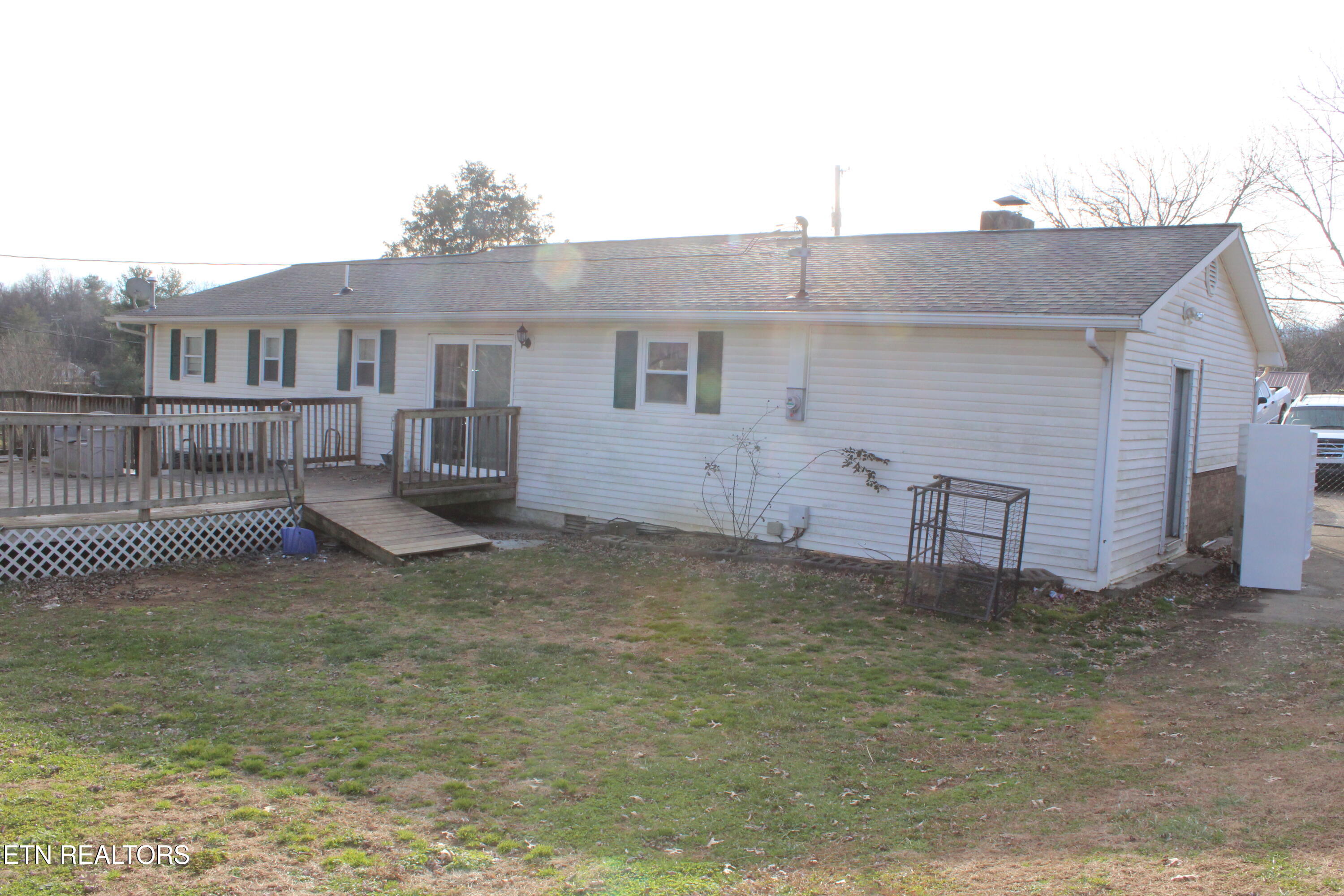 412 Jane Way Lane Jacksboro, TN 37757 - Photo 4 of 22 IMG_7278