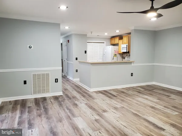 $2,000 | 503 Garrison Woods Drive, Unit 213, Stafford, VA 22556