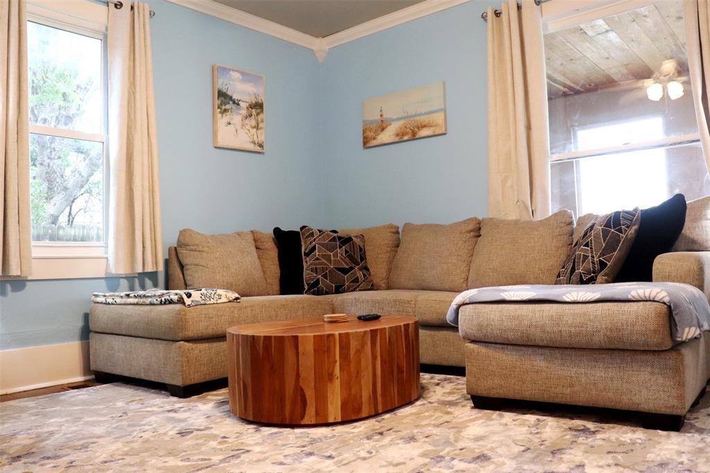 201 Shaffner Street Ponder, TX 76259 - Photo 18 of 40 a living room with furniture and a window