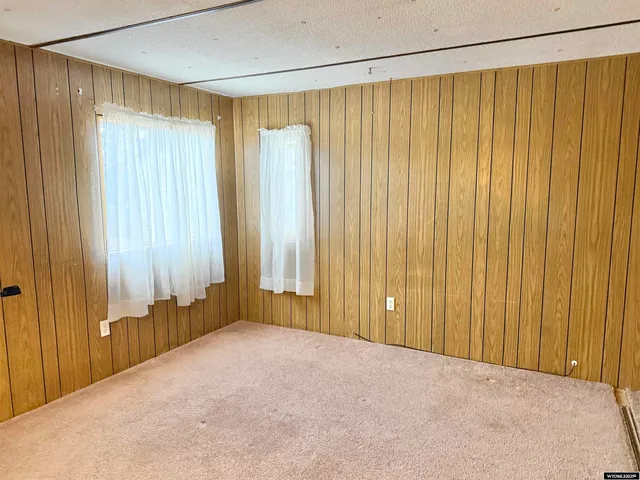 $50,000 | 15 Brilliant Street, Diamondville, WY 83116