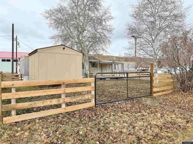 $50,000 | 15 Brilliant Street, Diamondville, WY 83116