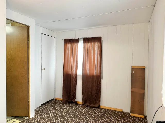 $50,000 | 15 Brilliant Street, Diamondville, WY 83116