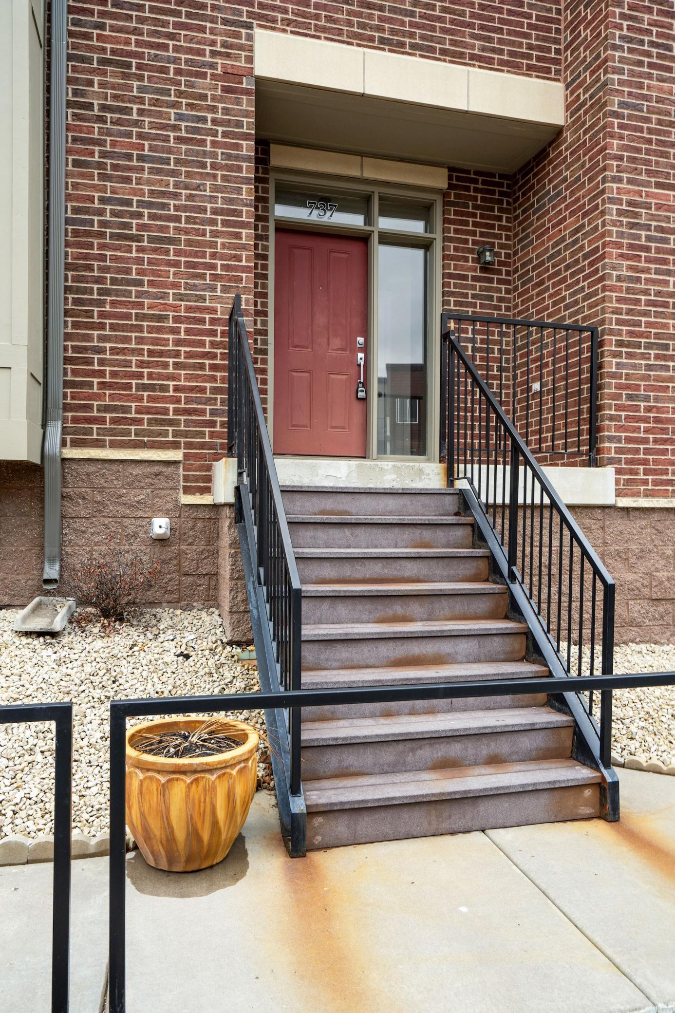 741 Victoria Street St. Paul, MN 55102 - Photo 14 of 20