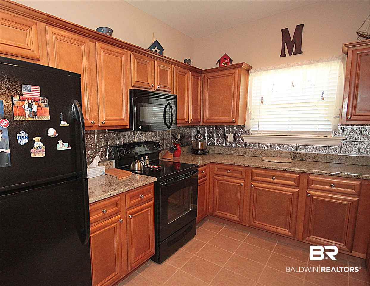 16945 Prado Loop Loxley, AL 36551 - Photo 17 of 31 Kitchen