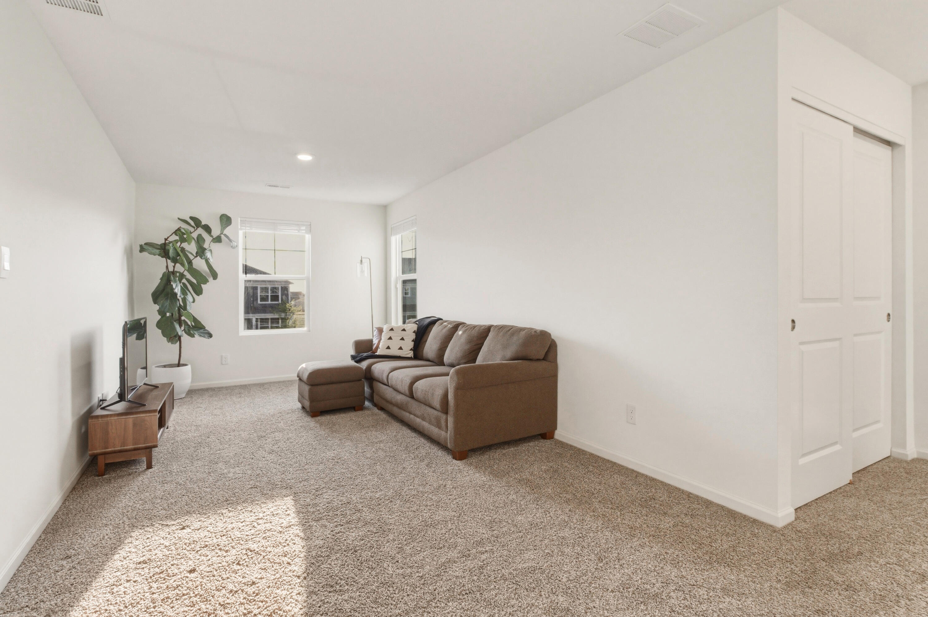 10365 Whitney Place Crown Point, IN 46307 - Photo 21 of 33 3000x1995