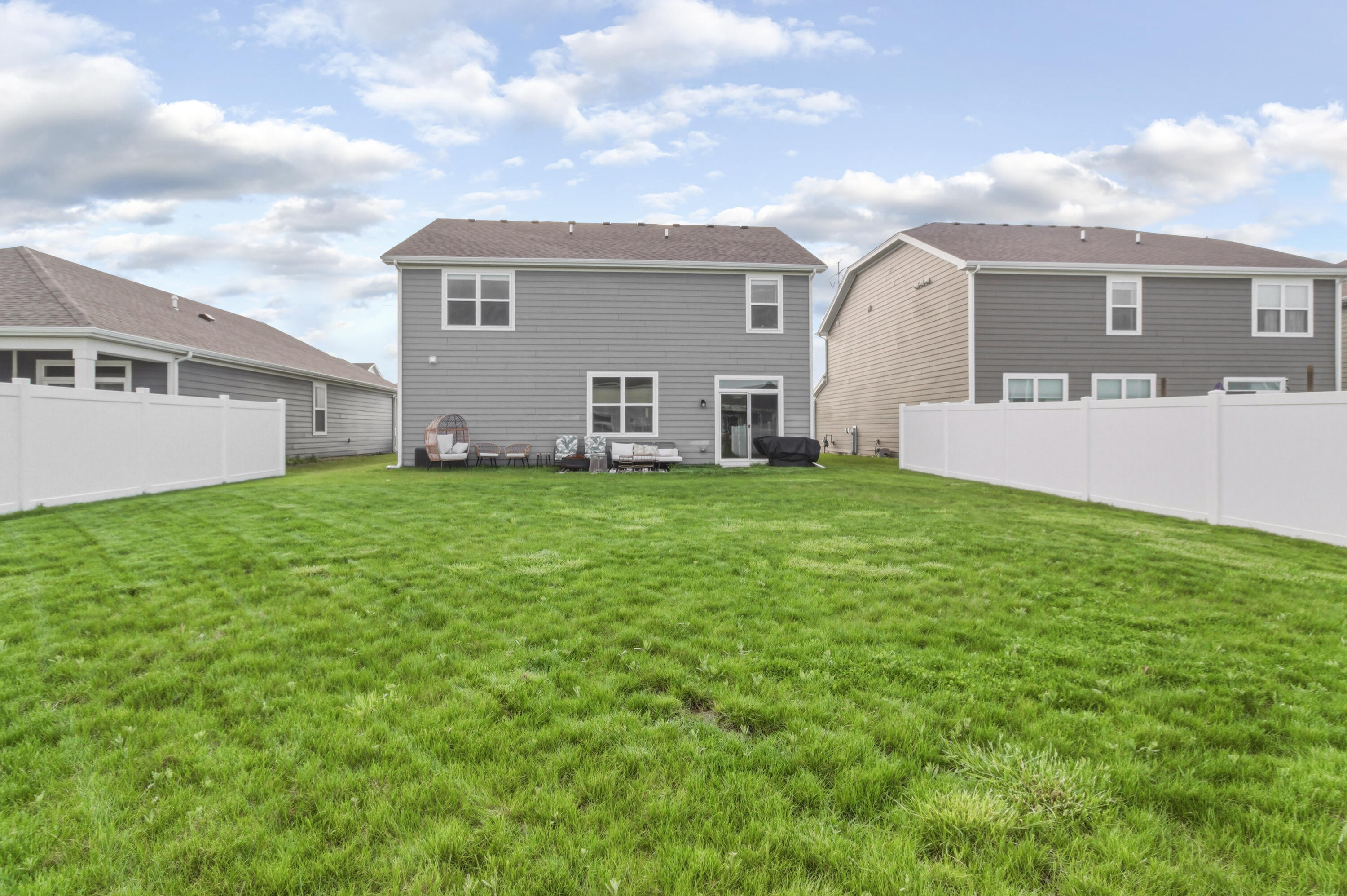 10365 Whitney Place Crown Point, IN 46307 - Photo 31 of 33 3000x1995