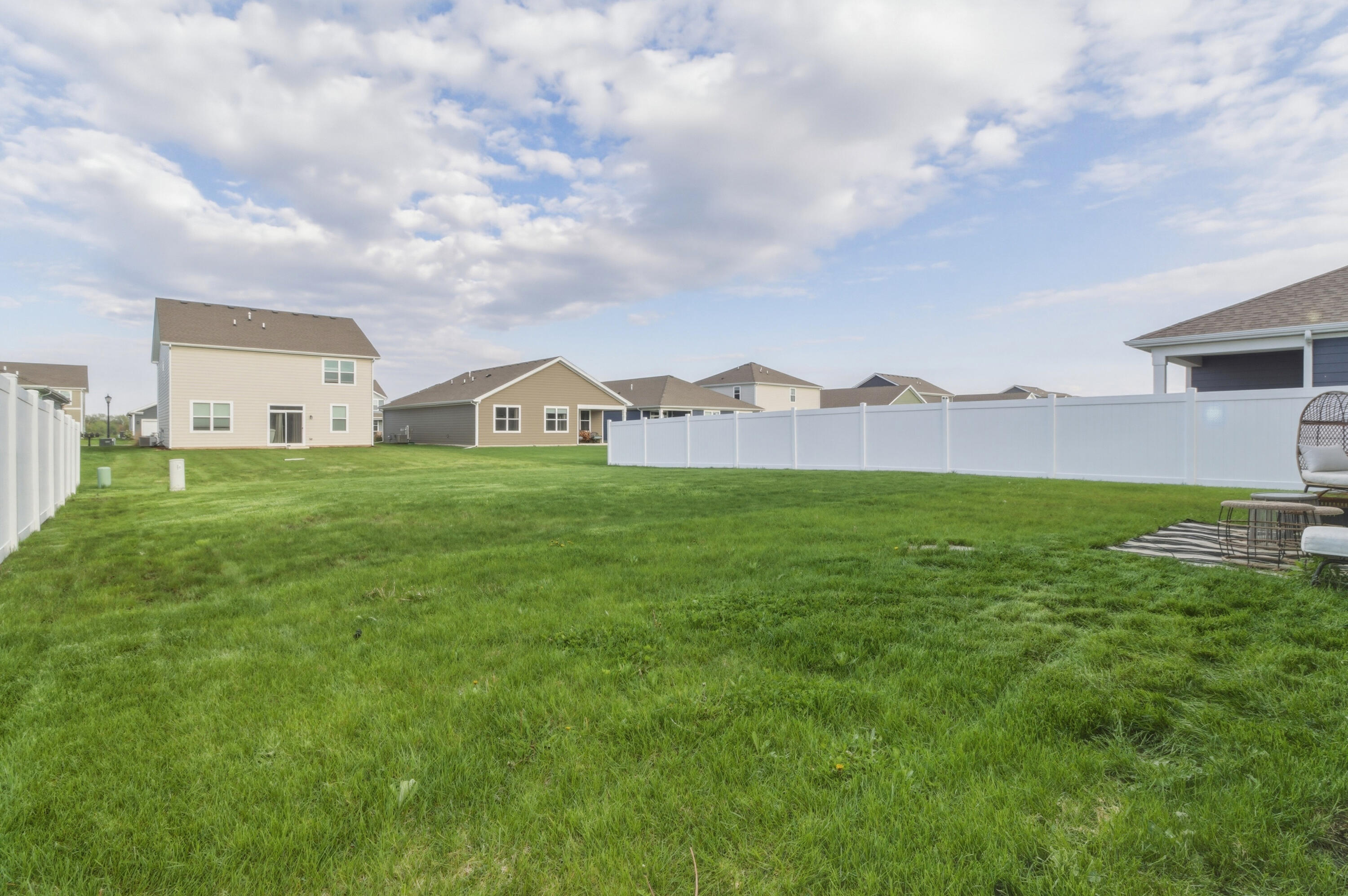 10365 Whitney Place Crown Point, IN 46307 - Photo 32 of 33 3000x1994
