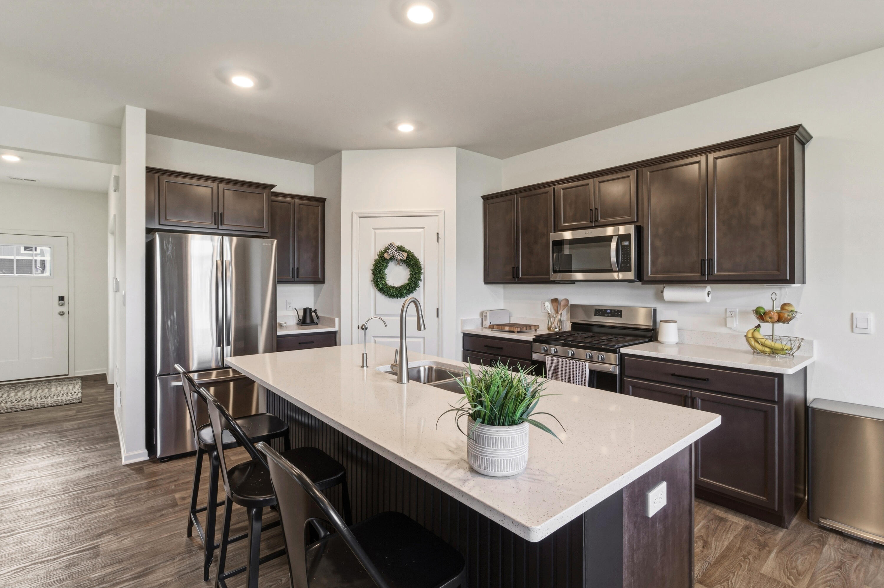 10365 Whitney Place Crown Point, IN 46307 - Photo 10 of 33 3000x1995