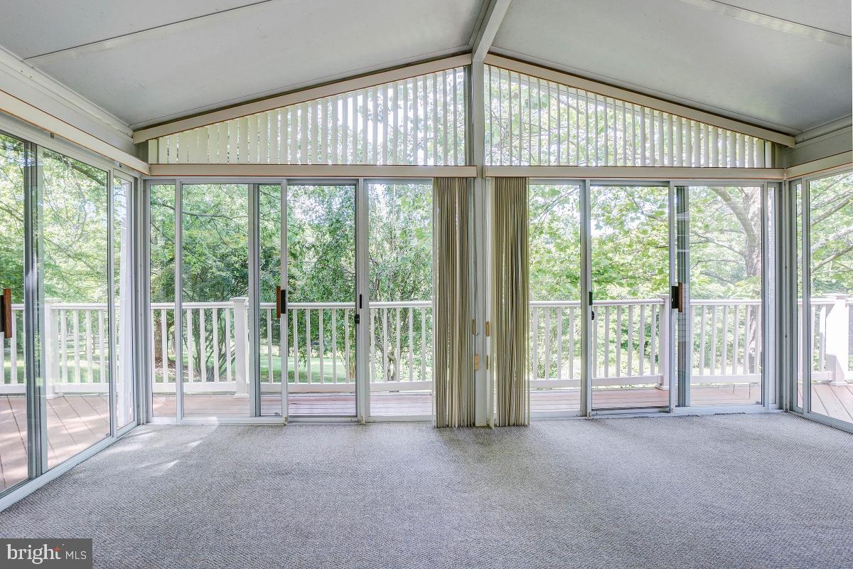 18 Ridge Heights Court Gaithersburg, MD 20879 - Photo 14 of 30