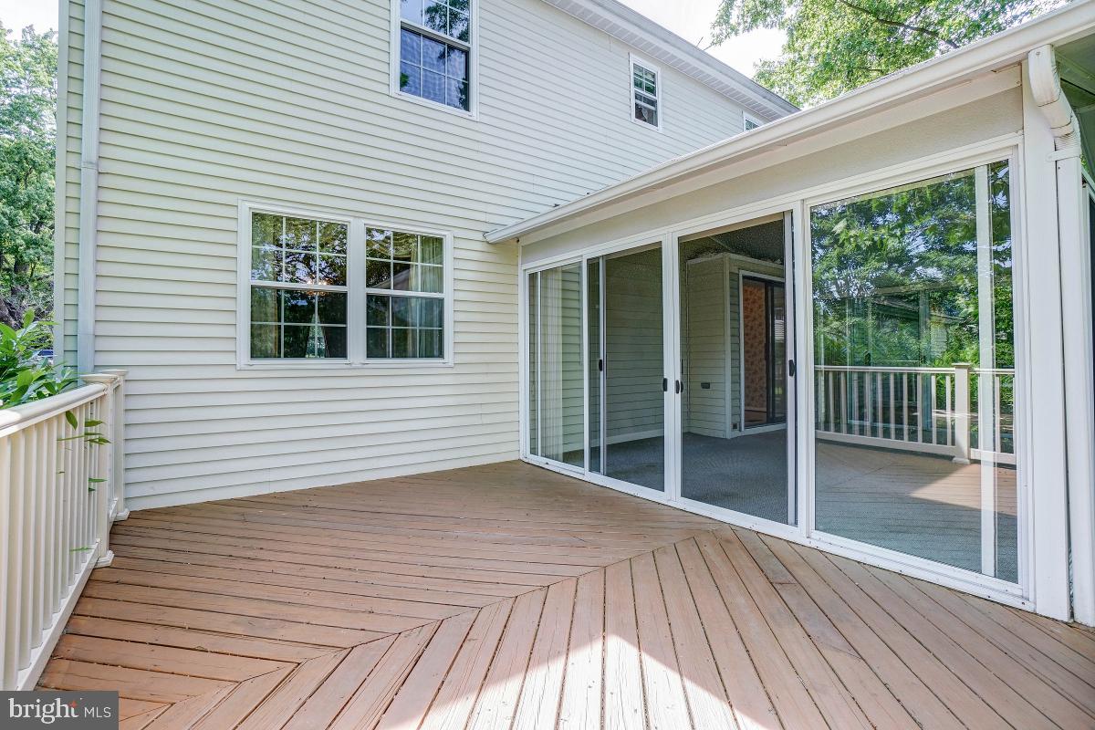 18 Ridge Heights Court Gaithersburg, MD 20879 - Photo 15 of 30