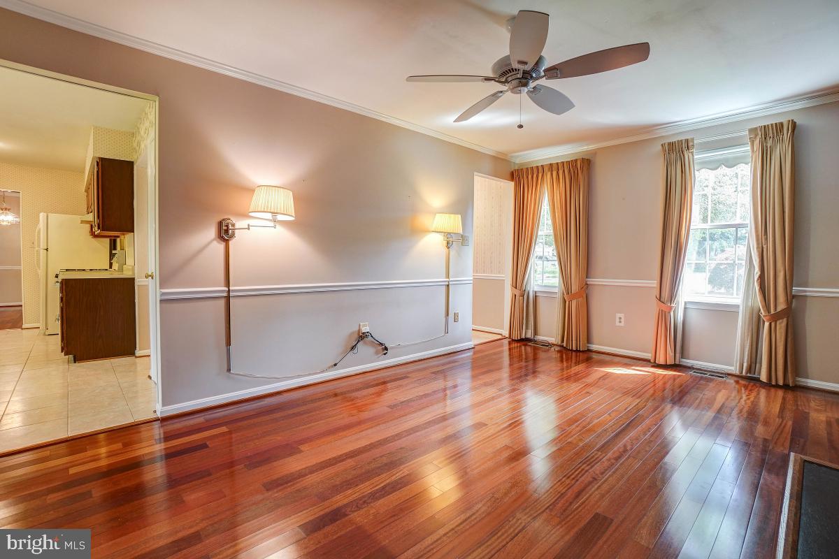 18 Ridge Heights Court Gaithersburg, MD 20879 - Photo 16 of 30