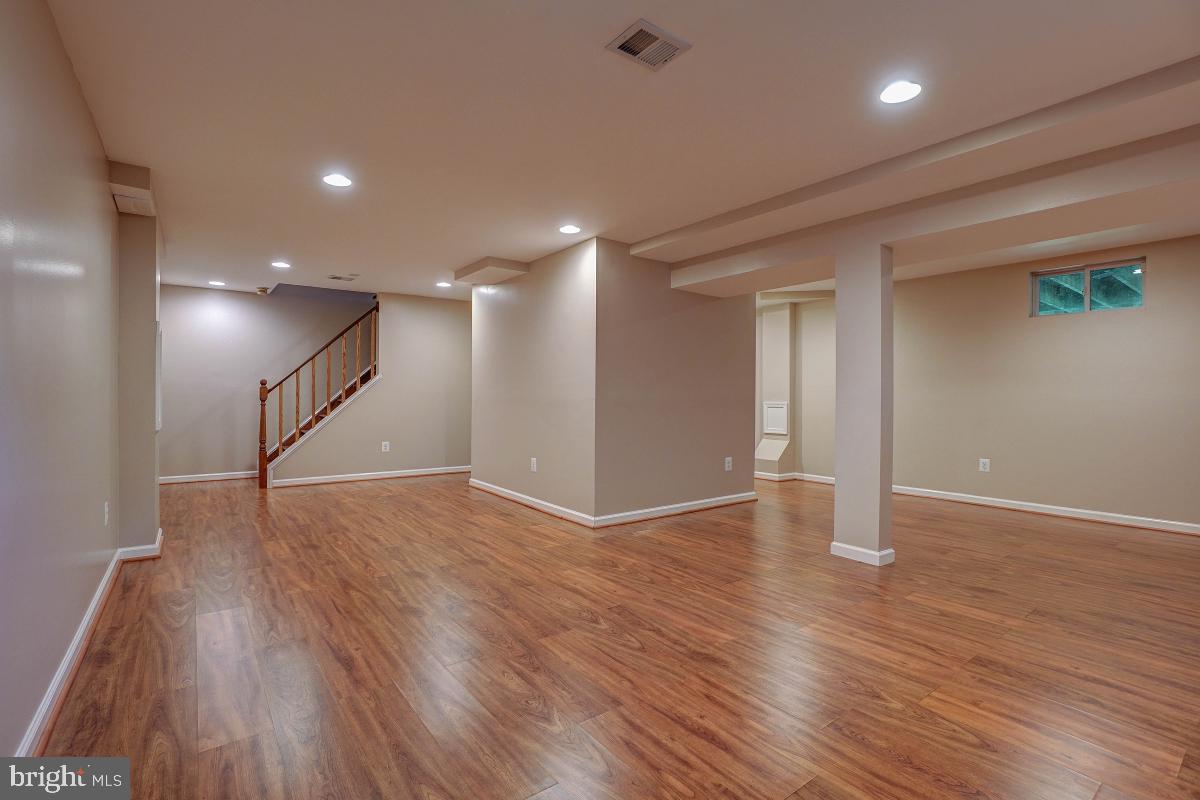 18 Ridge Heights Court Gaithersburg, MD 20879 - Photo 26 of 30