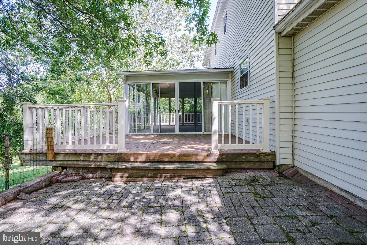 18 Ridge Heights Court Gaithersburg, MD 20879 - Photo 28 of 30