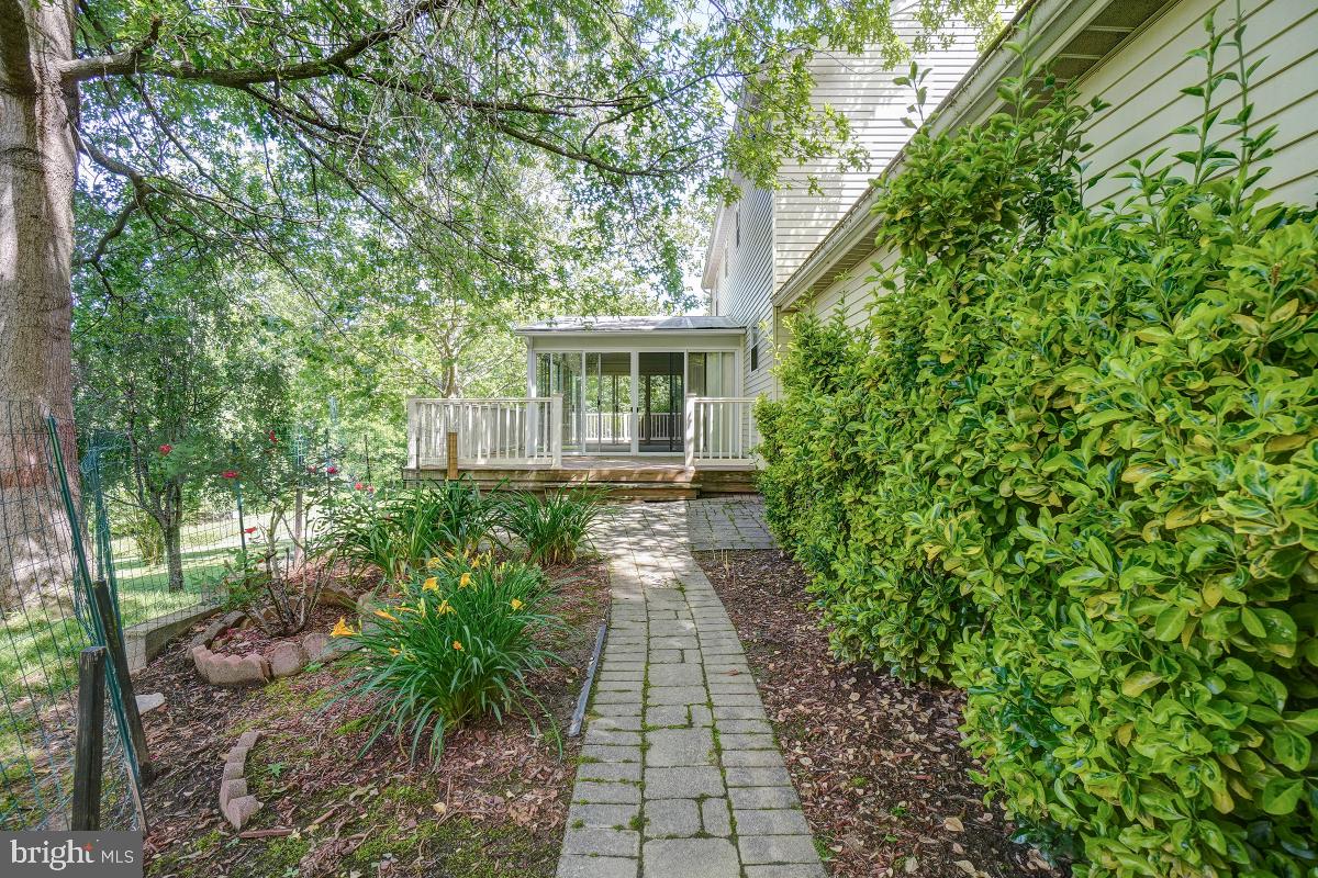 18 Ridge Heights Court Gaithersburg, MD 20879 - Photo 29 of 30