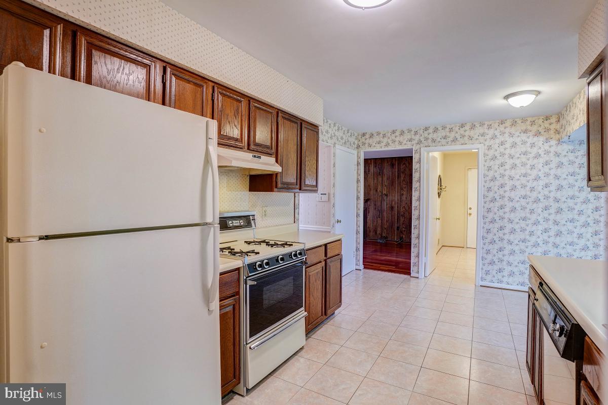 18 Ridge Heights Court Gaithersburg, MD 20879 - Photo 10 of 30