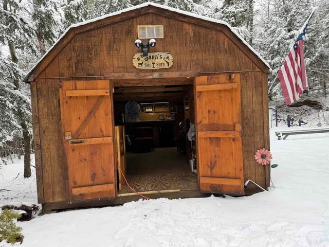 $649,000 | 441 West Unity Road, Claremont, NH 03743