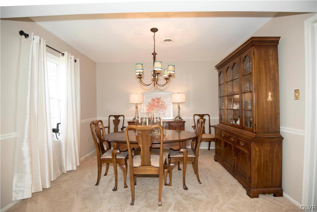 1709 Brandywine Road Allentown, PA 18104 - Photo 8 of 30 FORMAL DINING ROOM.