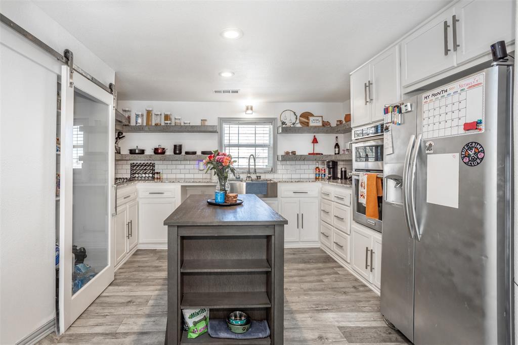 313 Fair Avenue Gainesville, TX 76240 - Photo 12 of 27