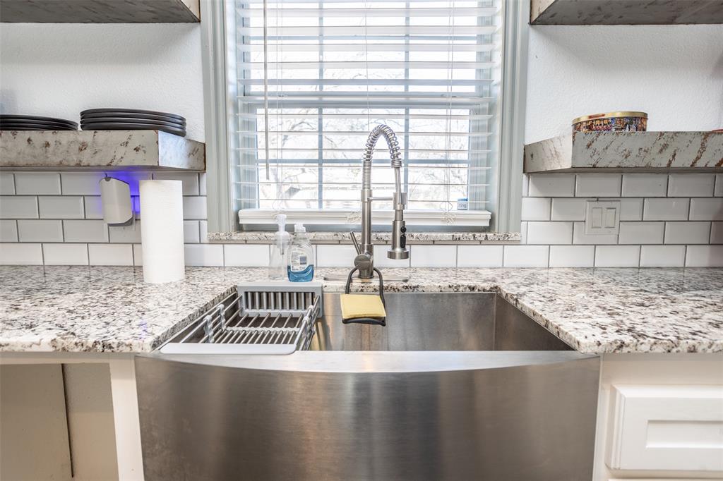 313 Fair Avenue Gainesville, TX 76240 - Photo 14 of 27