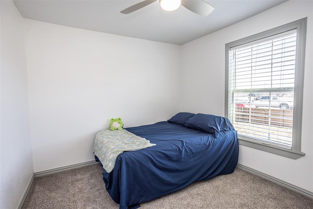 313 Fair Avenue Gainesville, TX 76240 - Photo 20 of 27