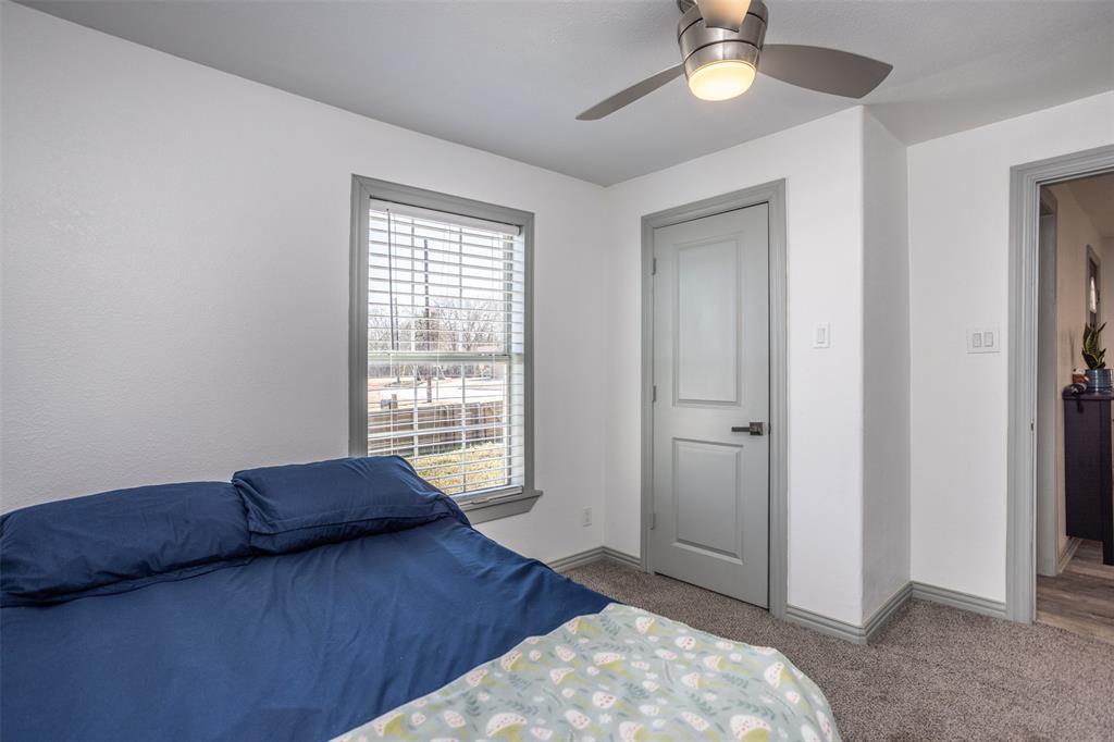 313 Fair Avenue Gainesville, TX 76240 - Photo 21 of 27