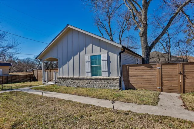 $220,000 | 313 Fair Avenue, Gainesville, TX 76240