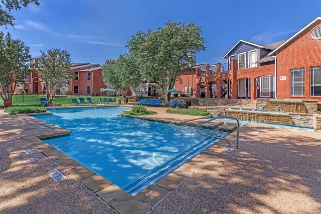 $1,325 | 1826 Esters Road, Unit 1001, Irving, TX 75061