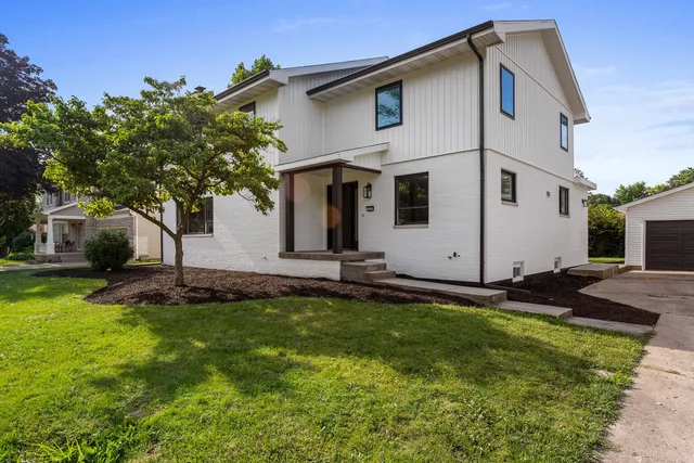 $499,900 | 1205 Broadmoor Drive, Champaign, IL 61821