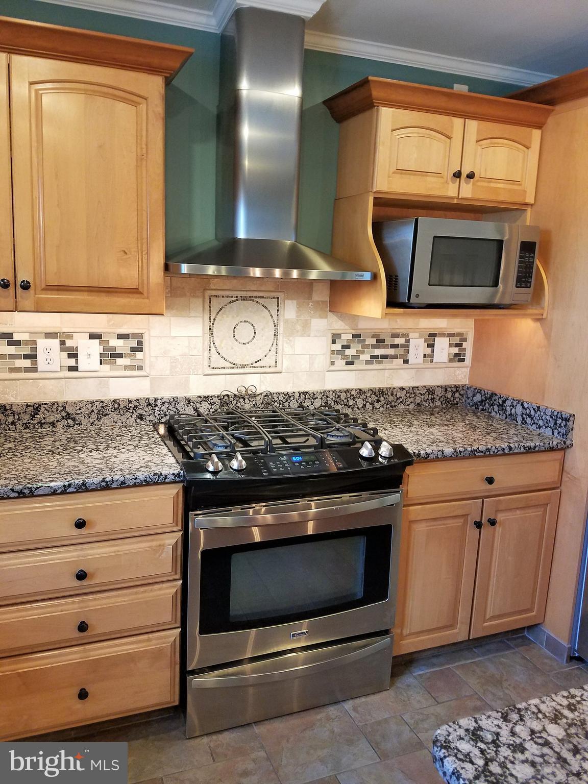 2920 Duncan Road White Hall, MD 21161 - Photo 8 of 40 High End Gas Range