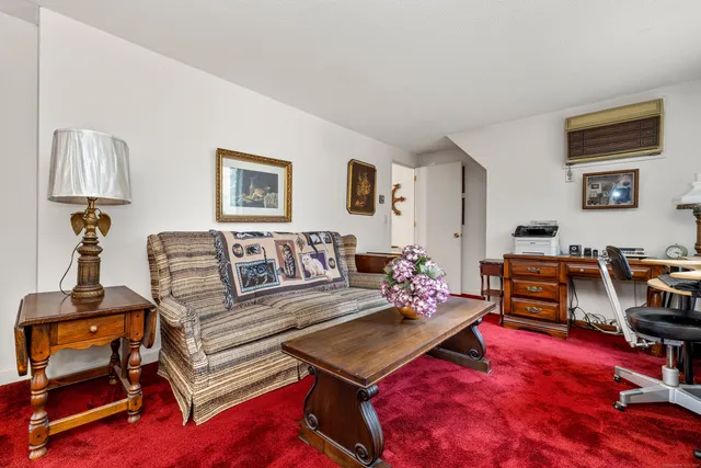 $579,000 | 11 Neck Road, Old Lyme, CT 06371