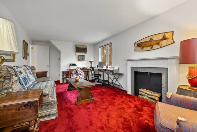 $579,000 | 11 Neck Road, Old Lyme, CT 06371