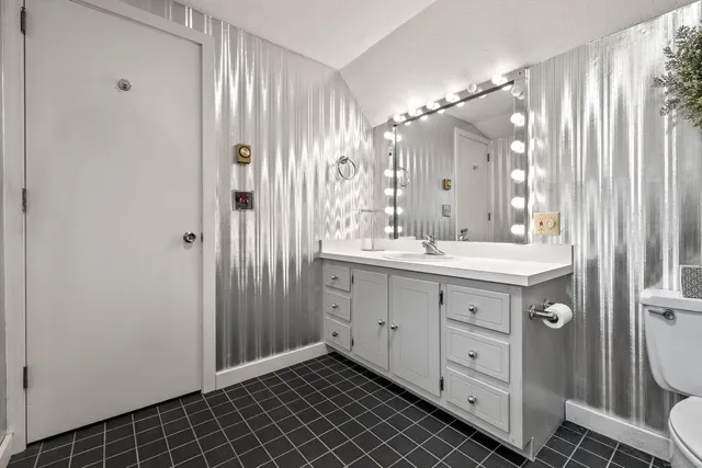 $579,000 | 11 Neck Road, Old Lyme, CT 06371