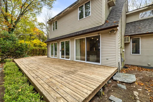 $579,000 | 11 Neck Road, Old Lyme, CT 06371