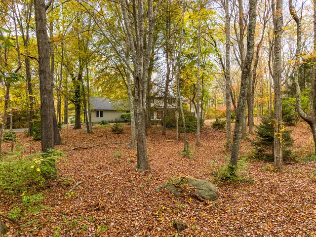 $579,000 | 11 Neck Road, Old Lyme, CT 06371