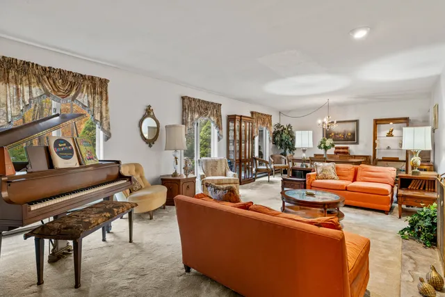 $579,000 | 11 Neck Road, Old Lyme, CT 06371