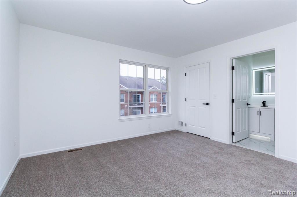 20318 Rodeo Court Southfield, MI 48075 - Photo 13 of 25 Gallery Image 13