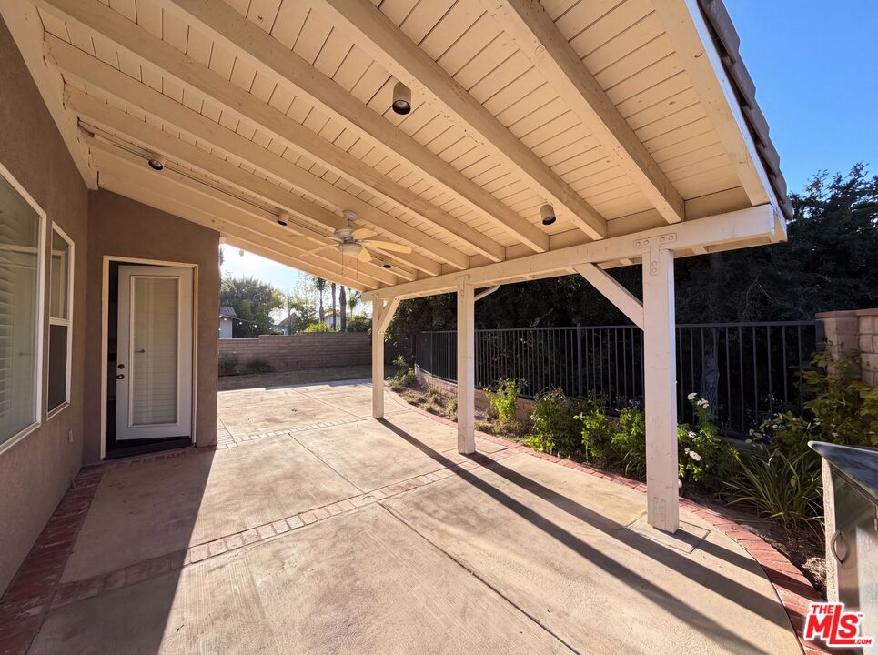25701 Chestnut Way Stevenson Ranch, CA 91381 - Photo 35 of 35 Gallery Image 35