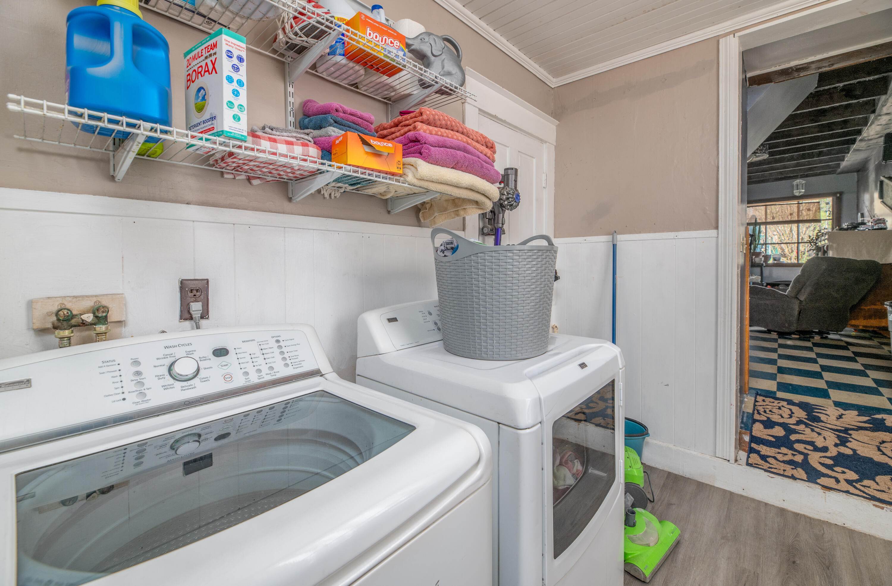 386 Front Street Richmond, ME 04357 - Photo 28 of 47 Laundry Room