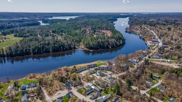 $365,000 | 386 Front Street, Richmond, ME 04357