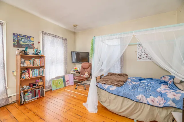 $365,000 | 386 Front Street, Richmond, ME 04357