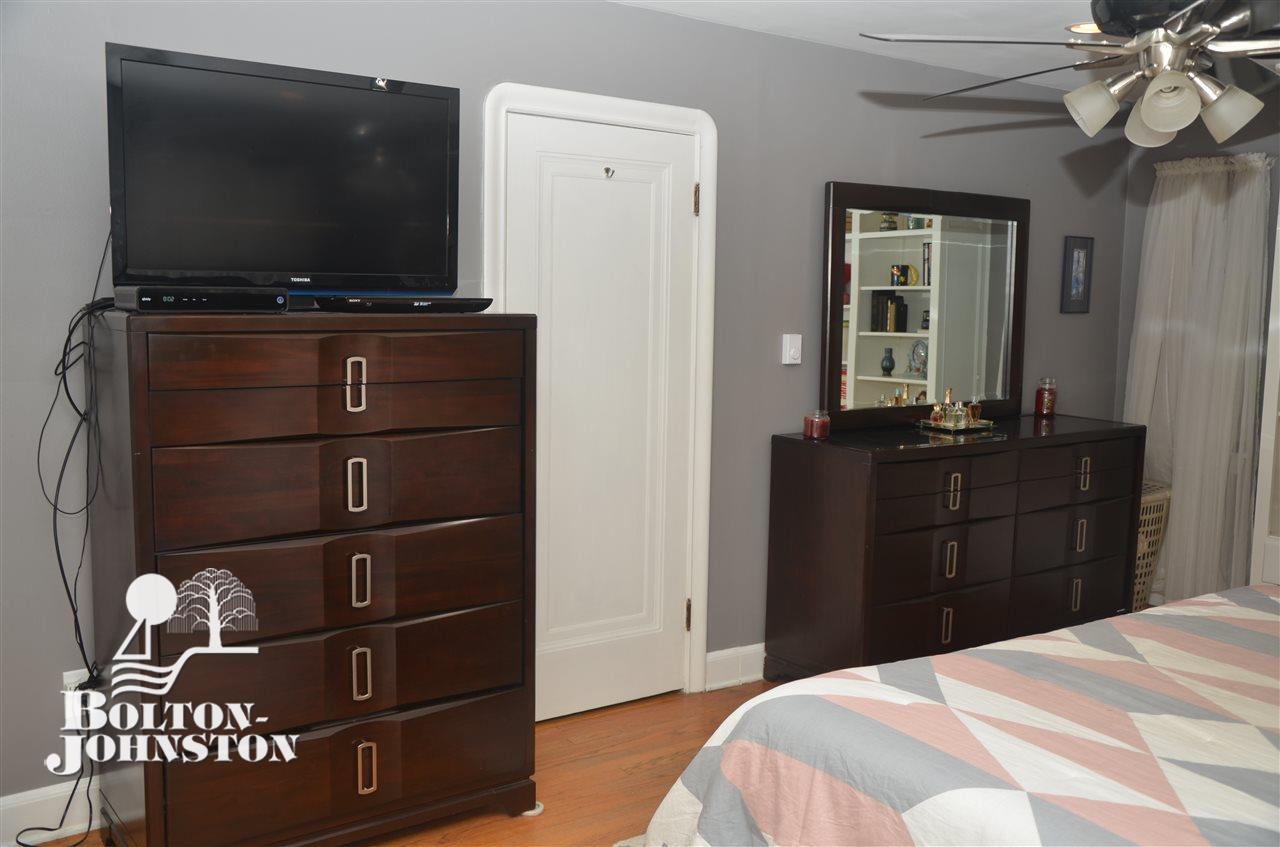 1420 Harvard Road Grosse Pointe, MI 48230 - Photo 32 of 34 31354288-31.JPG