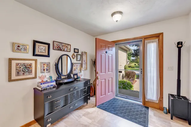 $489,900 | 411 Woodfield Drive, Green Bay, WI 54313