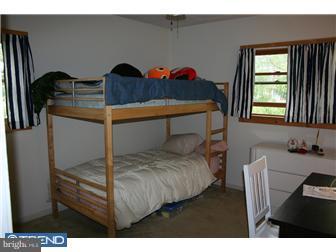 525 Filbert Road Oreland, PA 19075 - Photo 8 of 12
