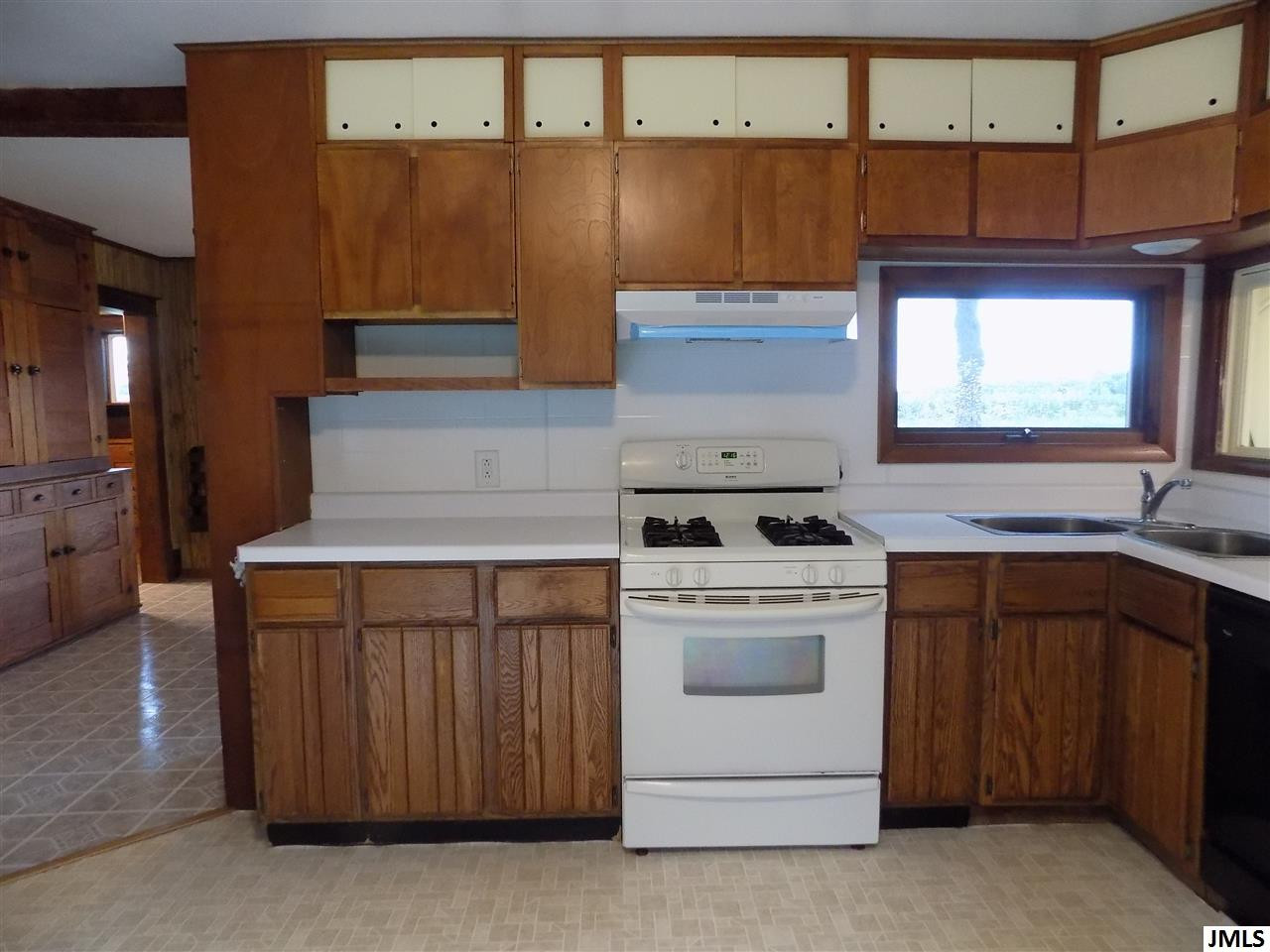 9861 North Gibbs Road Springport, MI 49284 - Photo 8 of 26 Photo 8