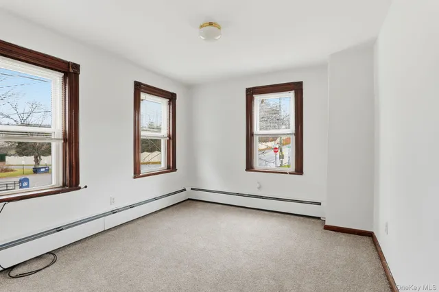 $2,700 | 708 Burlingham Road, Bloomingburg, NY 12721