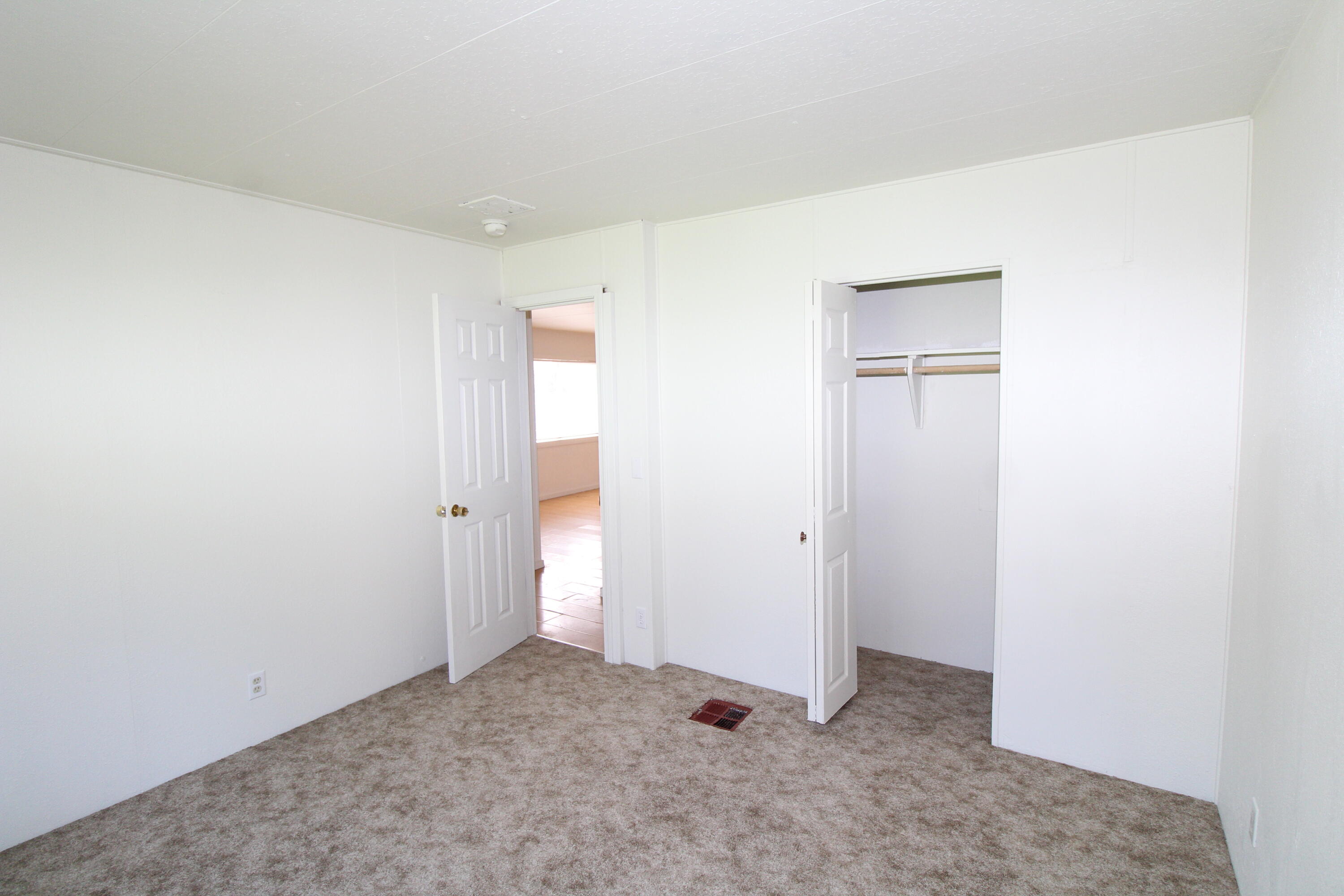 355 Verde Lane Merlin, OR 97532 - Photo 20 of 38 IMG_1984
